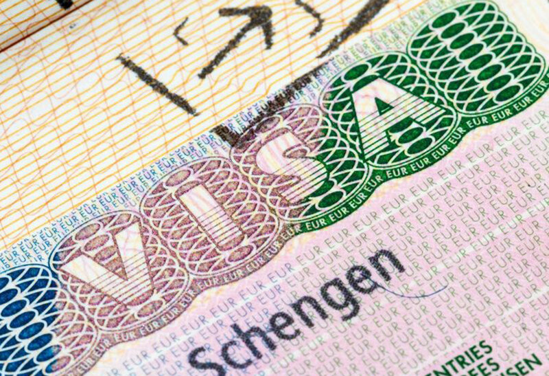 Россияне получили более 540 000 шенгенских виз в 2024 году: лидируют Италия, Франция и Испания